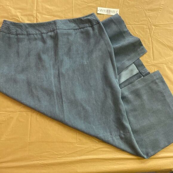 Norton Studio Knee Length, Skirt Size 6 Plush Suede-like Gray Green - Picture 3 of 15